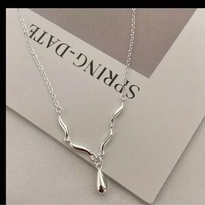 Silver Water Drop Elegant Necklace